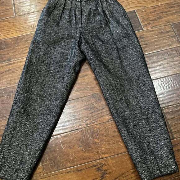 Liz Claiborne Petites Pants - Liz Claiborne Emma Black Metallic Weave Ankle Pants Size 6 Midrise‎